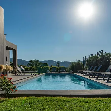 Villa Vega I 